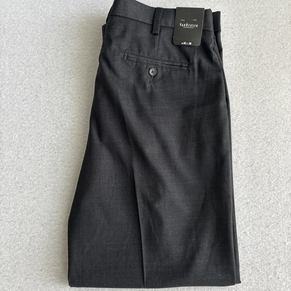 Van Heusen Mens Straight Fit Pleated Dress Pants Gray 32x30 Cuffed Business